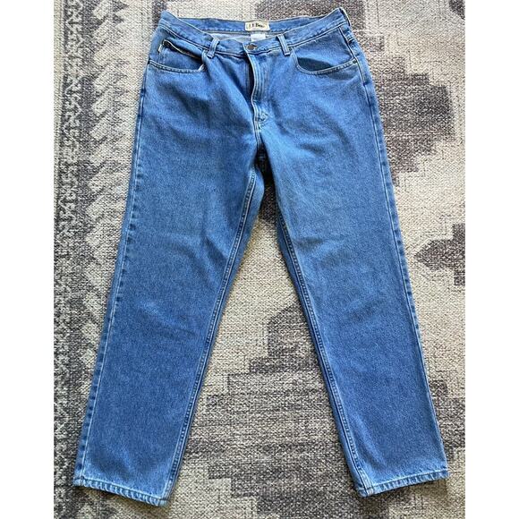 LL‎ Bean Classic Fit Jeans Mens 36x30 Blue Medium Wash Straight Leg - Picture 1 of 4